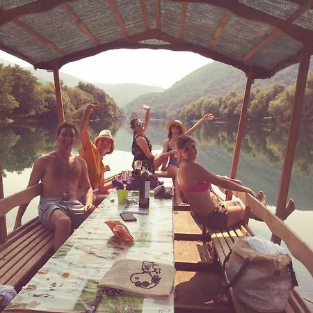 Apartment Terra & Boat Trip Бихач Экстерьер фото